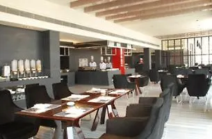 Otel Donaustadt Kagran - At Metro U1