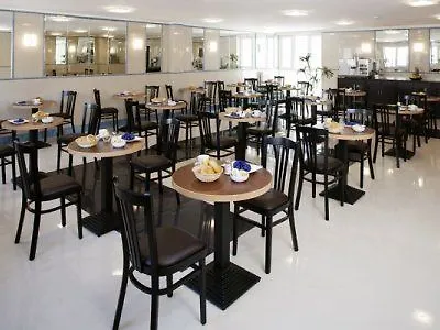 Otel Donaustadt Kagran - At Metro U1