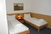 Otel Donaustadt Kagran - At Metro U1